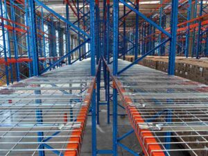 Beam Rack cost calculator interface showing warehouse details for price estimation.