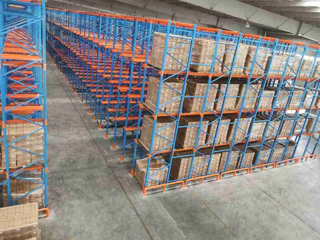 3D design of Custom Beam Racking optimizing irregular warehouse space