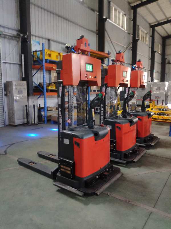 AGV integration with automated eardrop beam racking system