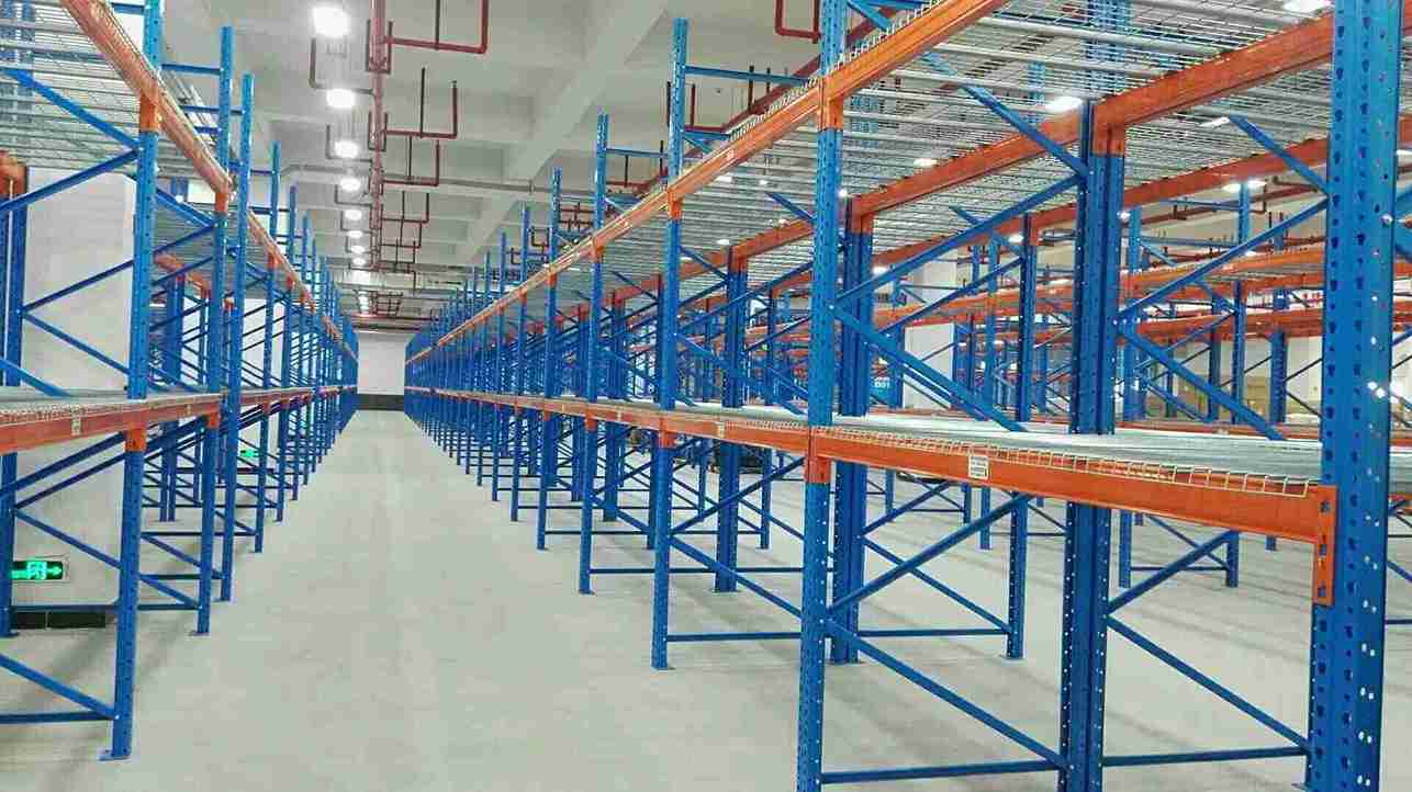 Automated racking system by top industrial racking manufacturers - Dematic