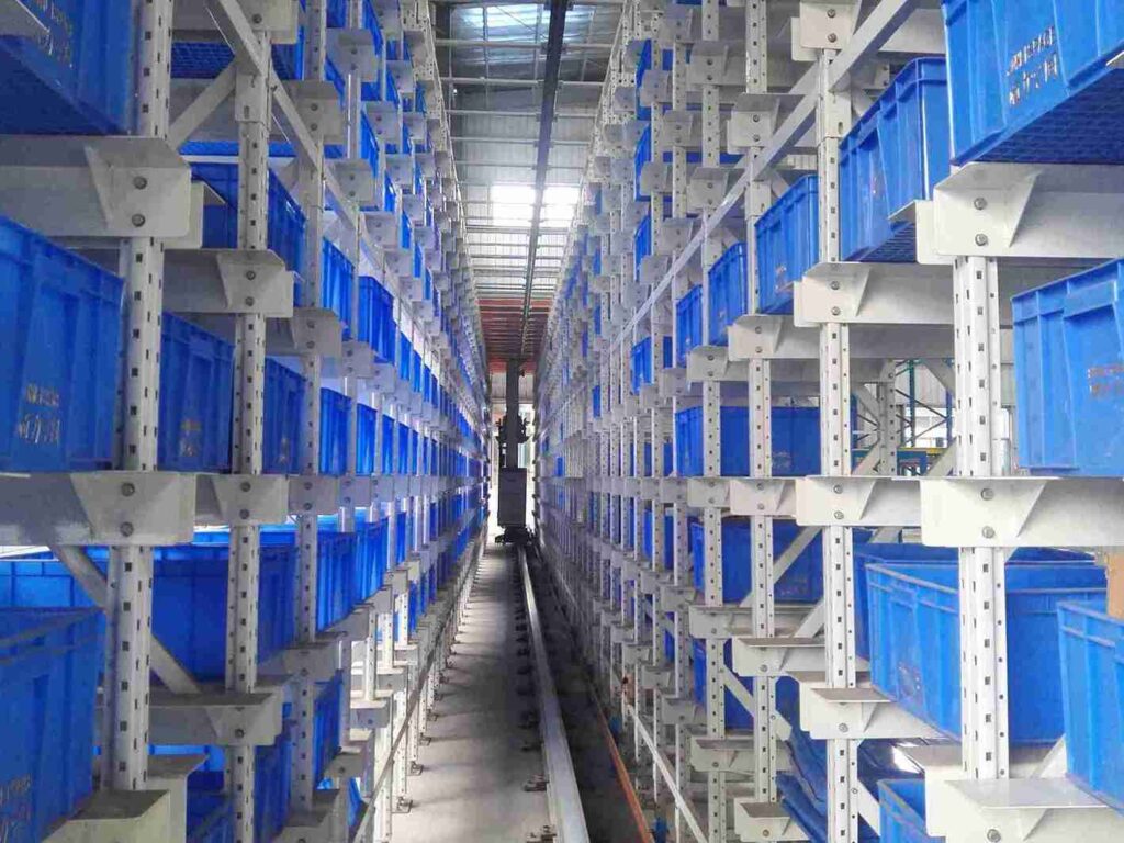 Automated storage and retrieval system (ASRS) optimizes warehouse space and efficiency with goods-to-person technology.