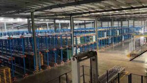 Big Rack Shuttle Systems​​ in Ultra-Narrow Aisles Maximizing Vertical Storage Density