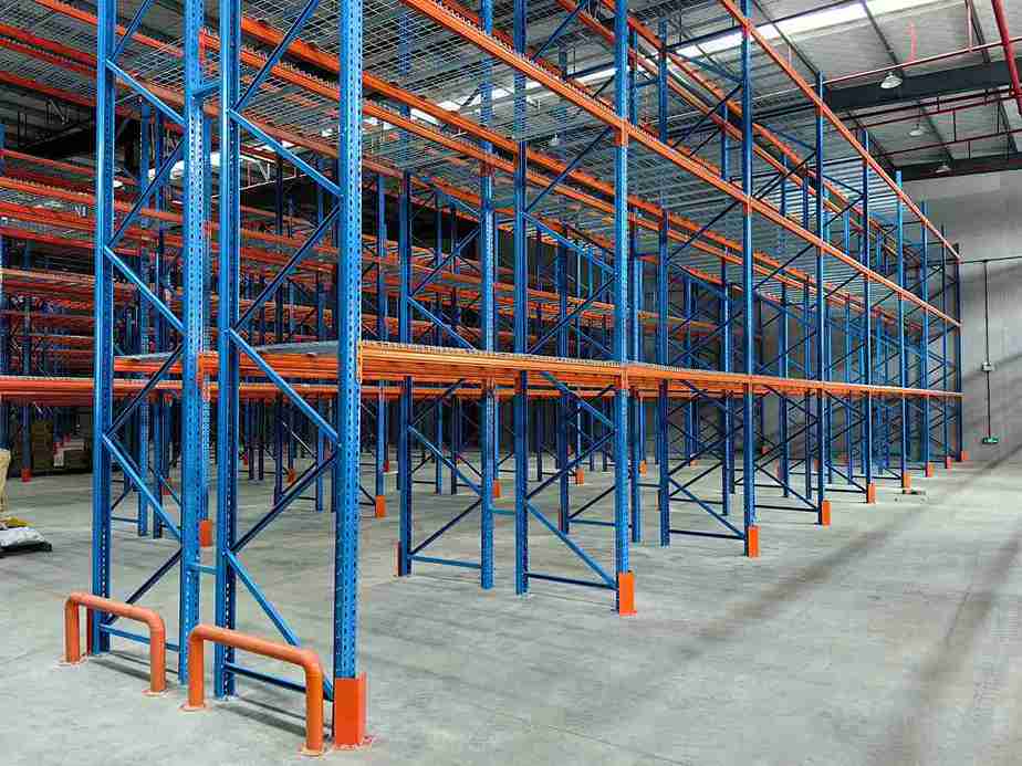 Density comparison of selective push-back and drive-in industrial pallet racking