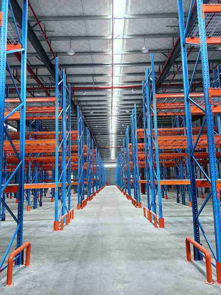 International standards FEM and RMI defining official beam deflection limits