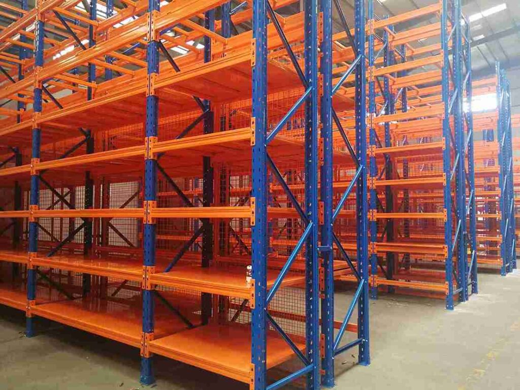 ​​Heavy duty decking racks with 3000kg load capacity per level​