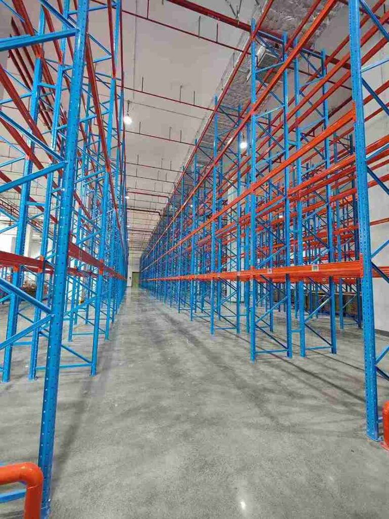  Floor flatness inspection for safe narrow aisle racking for warehouses installation