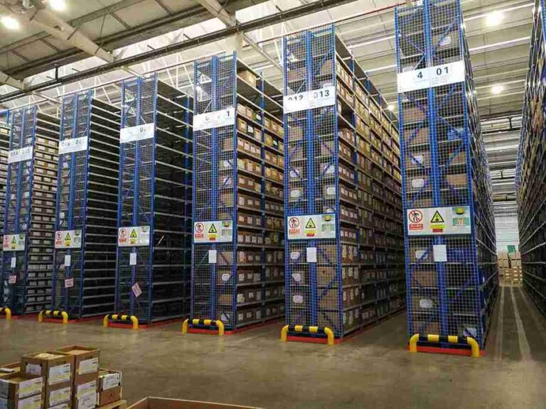 Selective pallet racking in ​​warehouse racking cost comparison​​ - most affordable storage solution