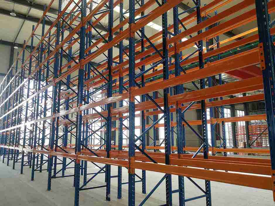 beam racking leveling techniques - floor inspection with laser level​