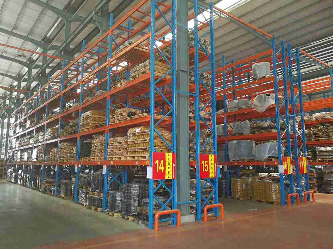 narrow aisle racking total project cost analysis with space optimization diagram
