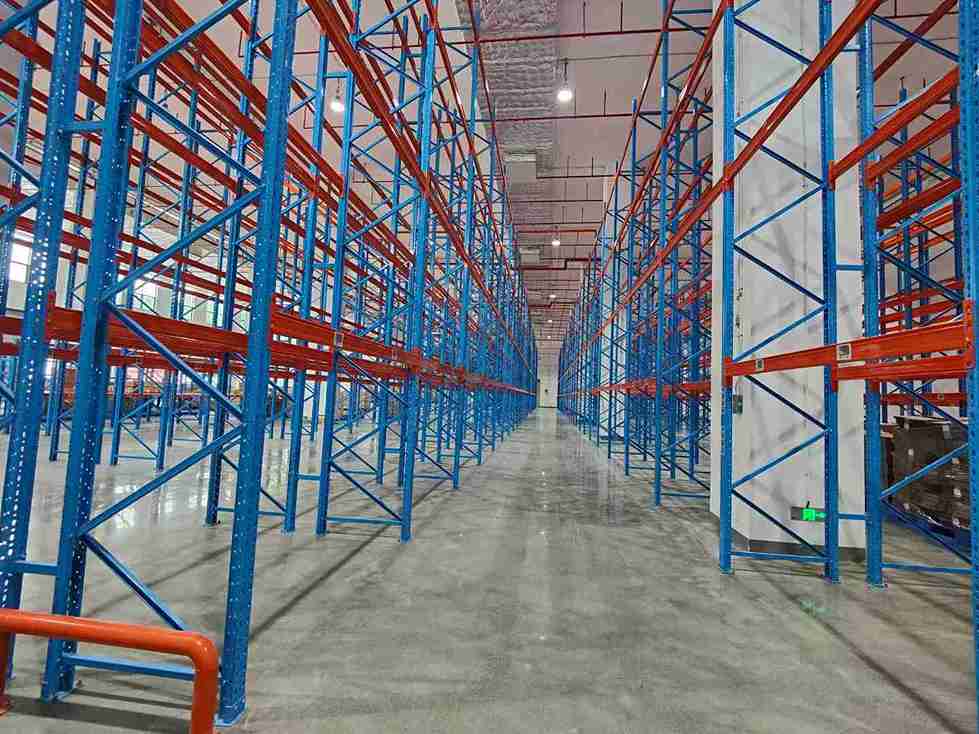 pallet racking installation guide - Floor flatness survey critical for AGV navigation