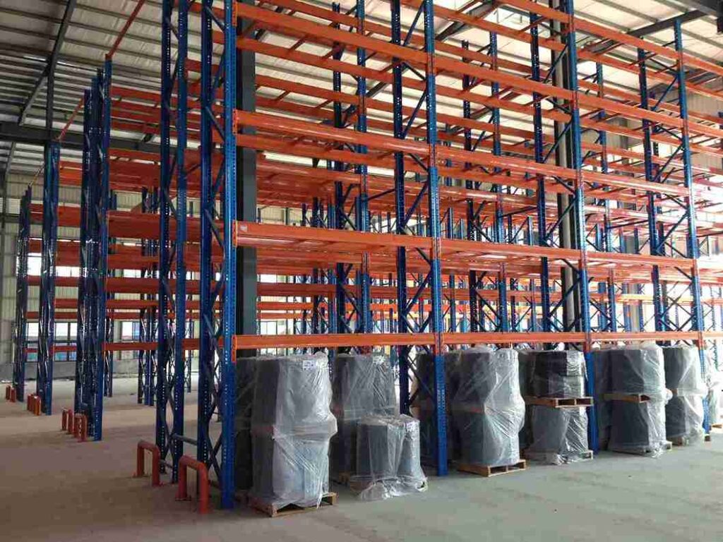 ​​Pallet racking repair guide​​ – Measuring beam damage with rack gauge