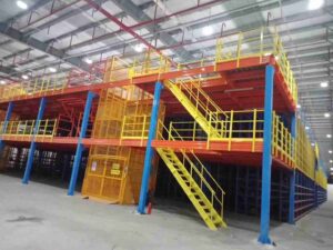 Flexible modular platform racking system with adjustable beams
