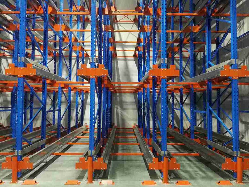 Visual comparison of standard vs custom lane depth showcasing key shuttle racking customization features