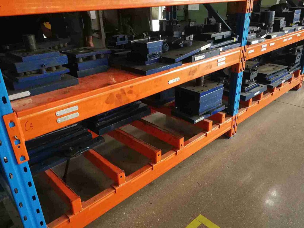 mould-racking-system-warehouse-installation-with-forklift-integration