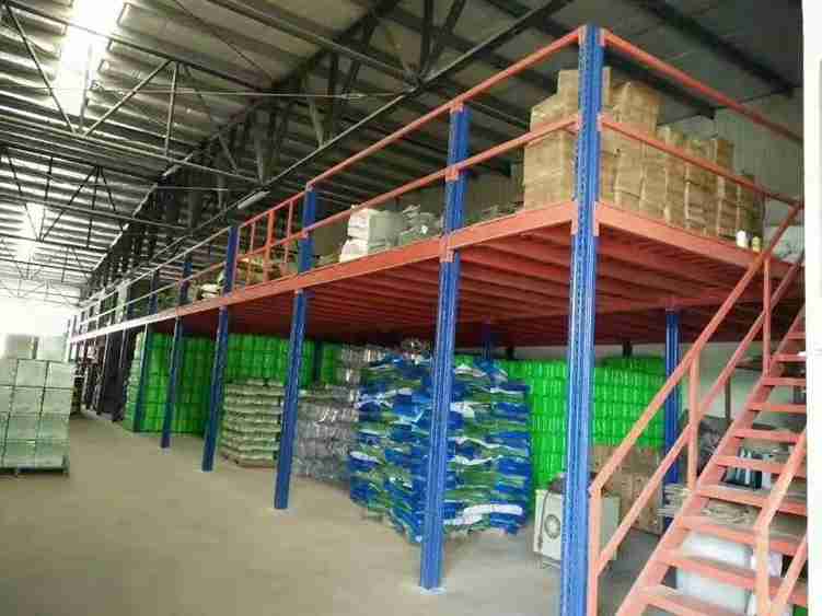 Cost comparison and ROI infographic for a modular mezzanine platform installation