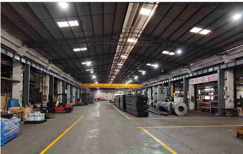 Precision engineering details of strongTop Pallet Racking Brandsstrong for ASRS integration