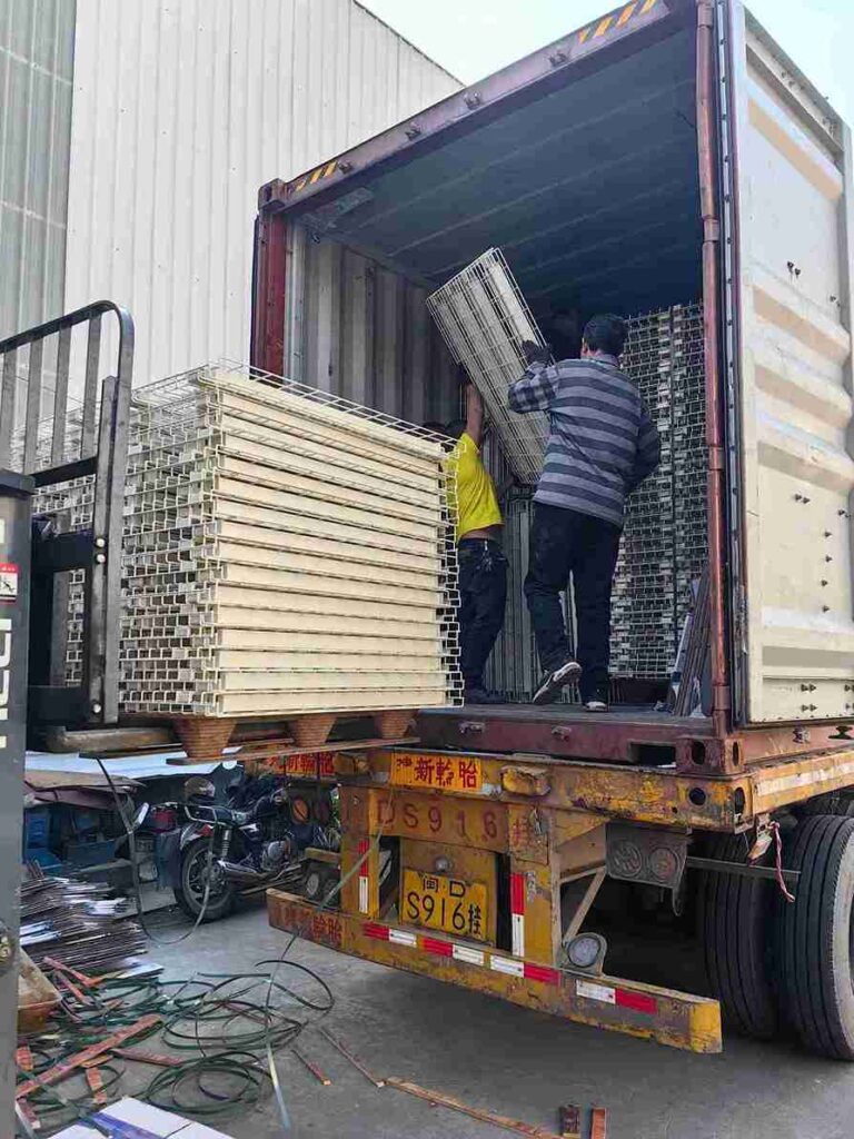 Bulk shipment of high density wire mesh decking racking in 40-foot container for emerging markets