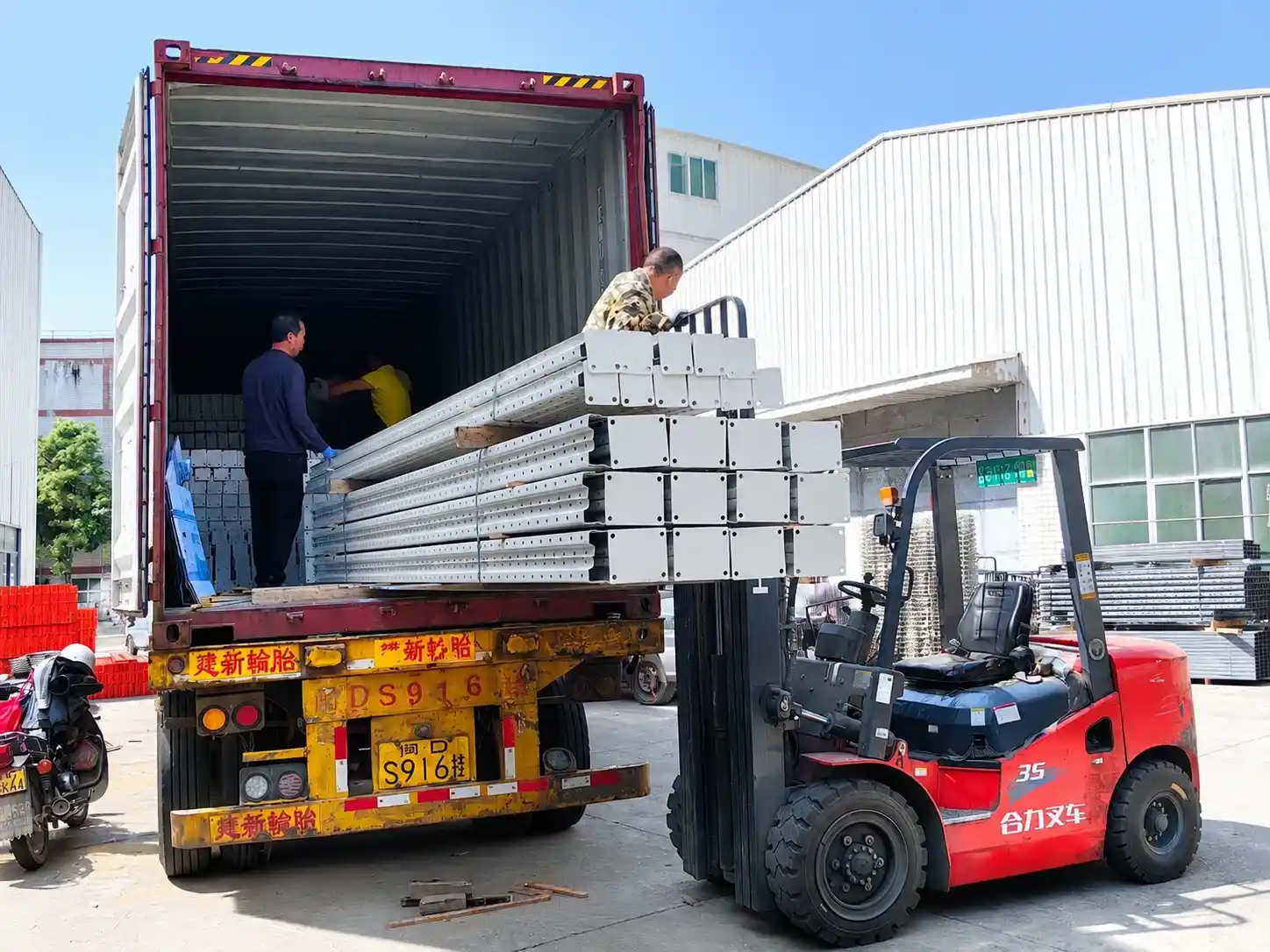 Truck transport
